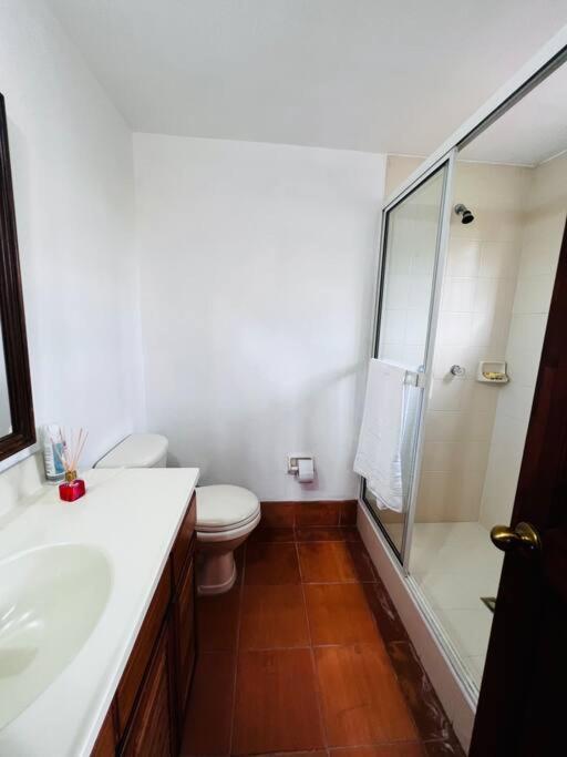 Hermosa Casa , Con Parqueadero En Rionegro Cerca Al Aeropuerto Villa Luaran gambar