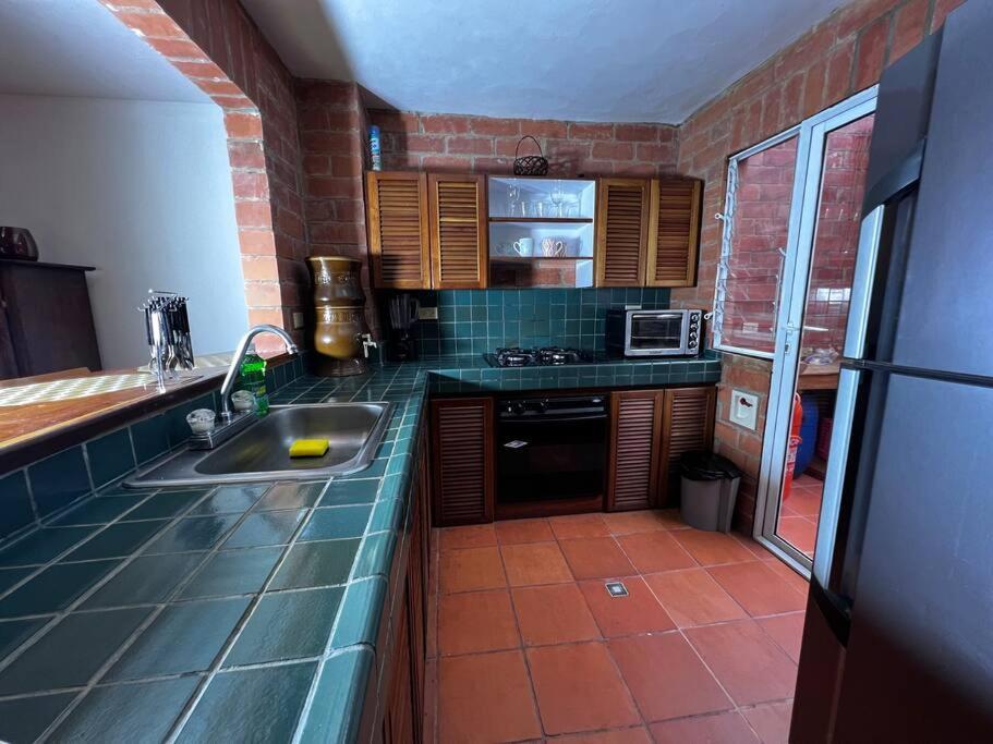 Hermosa Casa , Con Parqueadero En Rionegro Cerca Al Aeropuerto Villa Luaran gambar